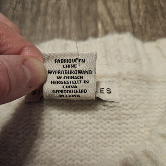 Sincerely Jules Cream Cable Knit Sweater Vest size Medium - Picture 4 of 10